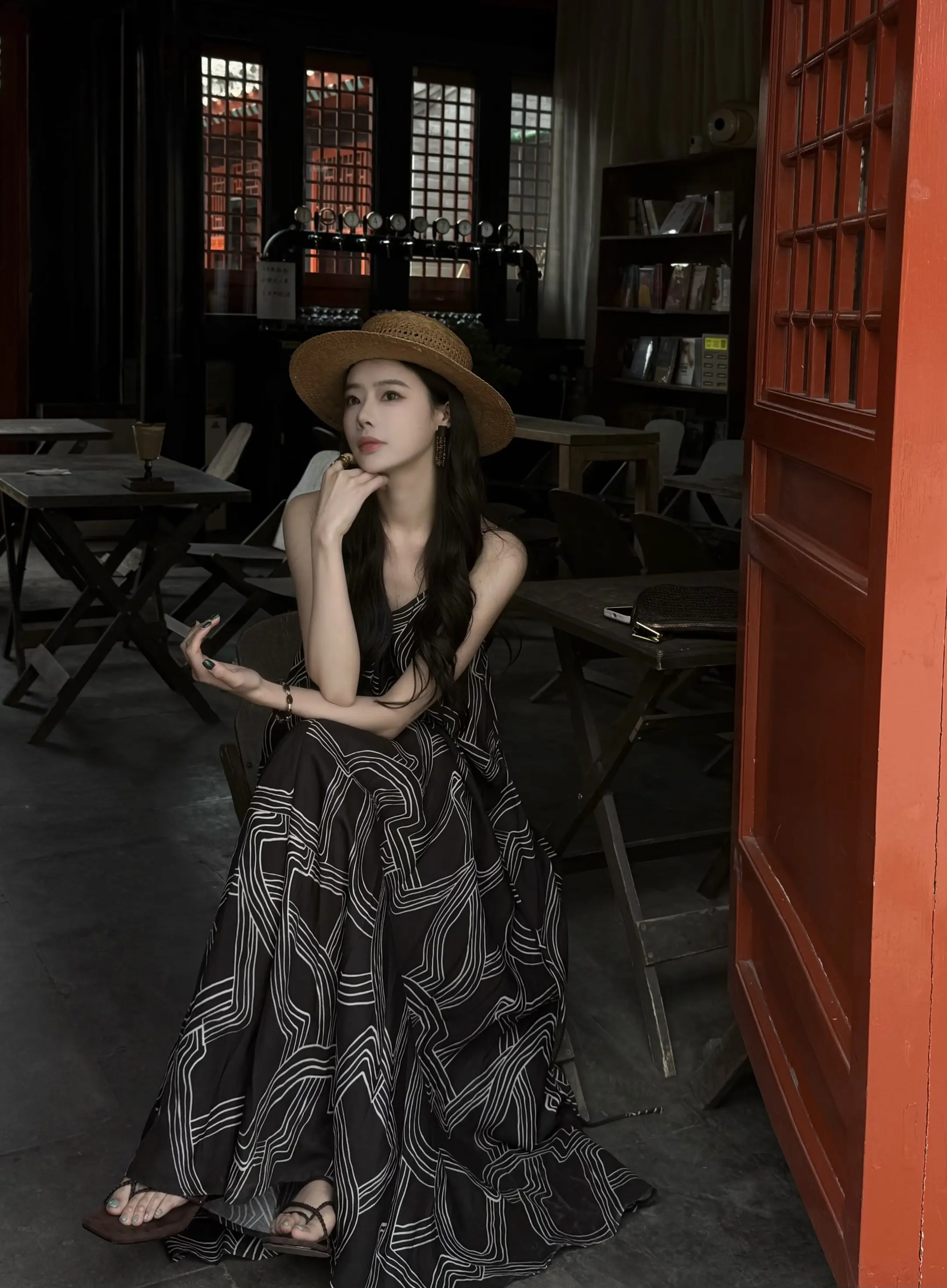 丁香花结了又结，人生的课题不停更换，如果人生真的要比输赢，那就比谁先找到自己