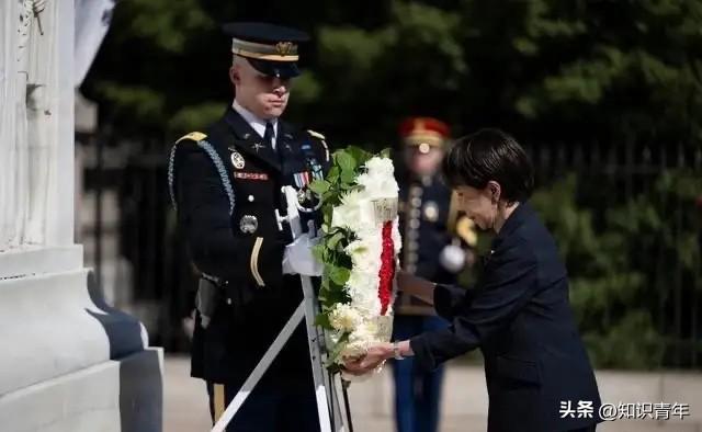 史上首次！高市早苗向投放原子弹的他国士兵，称呼其为烈士！

3月20日，高市早苗