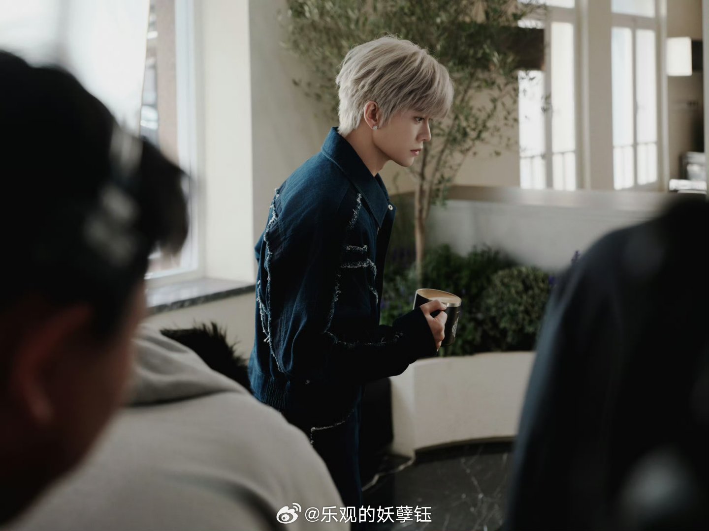 任嘉伦 伦佳音几多，皆为祝福，愿你一生平顺，生生欢喜。送给故事里的宣夜，也送给故