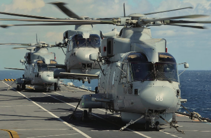 每天认识一件兵器 EH-101“灰背隼”通用直升机［英］机长：19.53米主旋翼