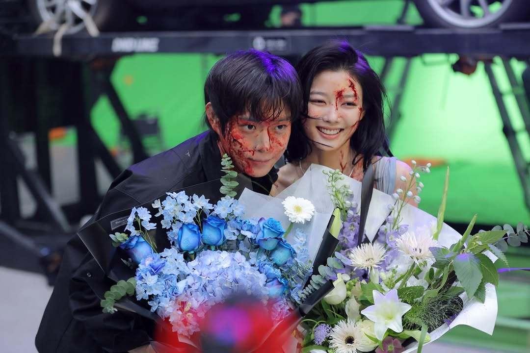 亲爱的x 金永大所属公司发亲爱的X幕后照片(金裕贞相关 图1) 