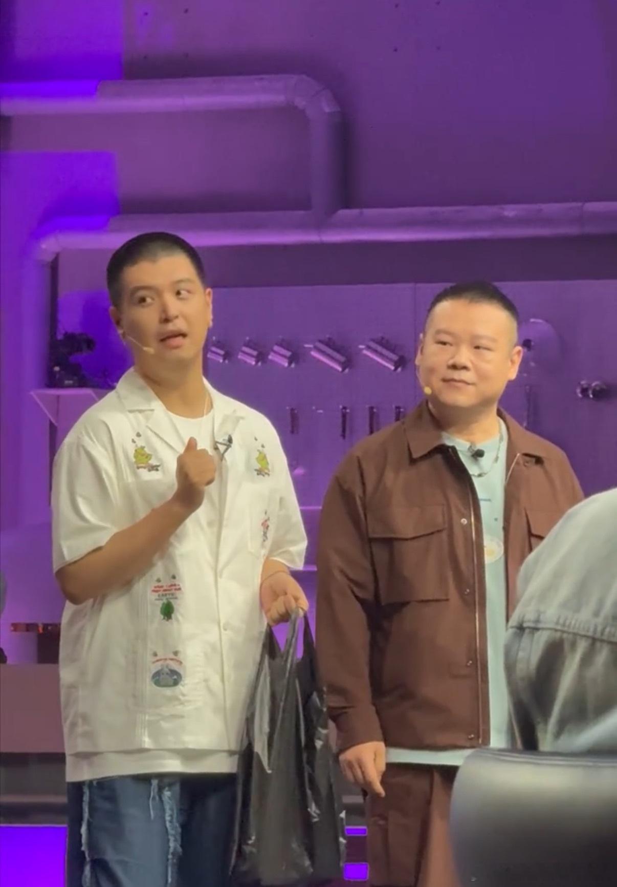以为岳云鹏马頔在上海说相声天才厨人 你们觉得上海线下公开活动的松弛同框，是不是比