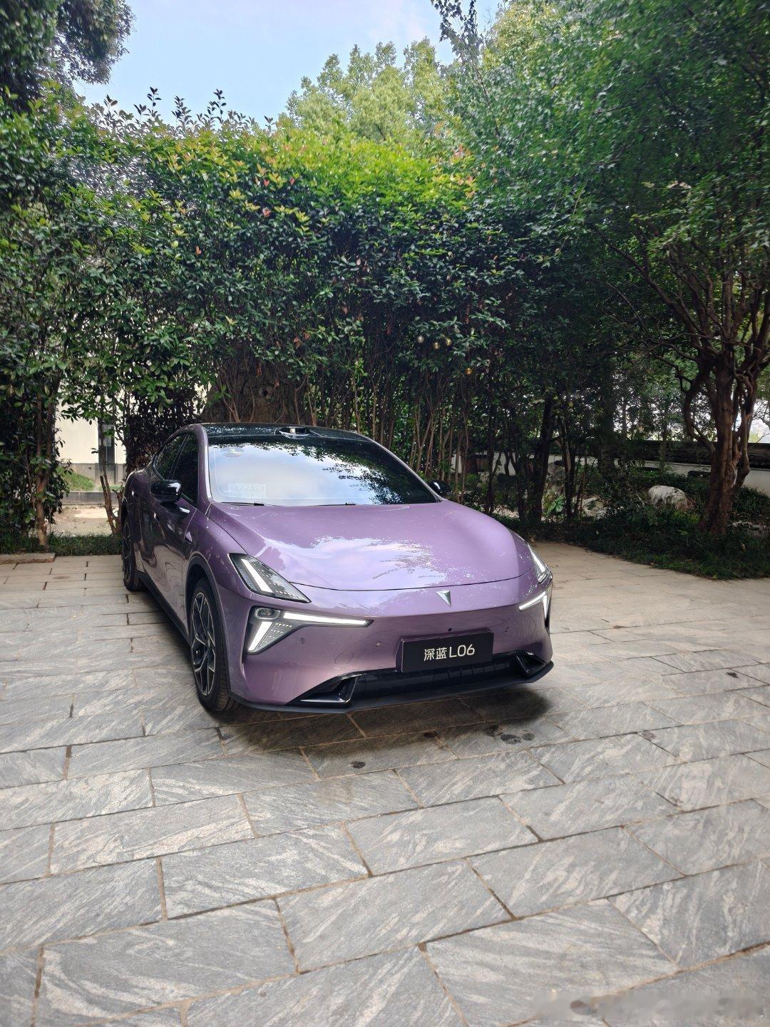 来聊一聊上周试的深蓝L06，主要是测了智驾，用的是地平线的芯片和HSD，我觉得在