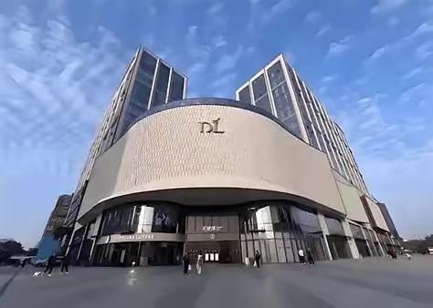胖东来用自己的诚信理念给那些无原则涨租金的租户上了一课！

8月7日，胖东来官宣