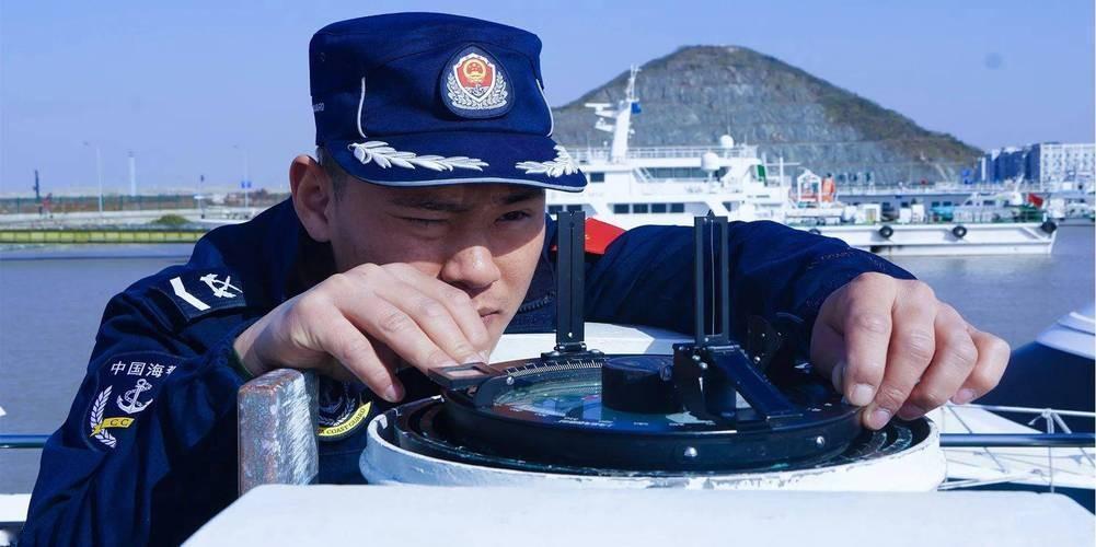 中新网和玉渊谭天相继发布了现场视频，可以看到： 1、中国海警已经开始在菲律宾非法