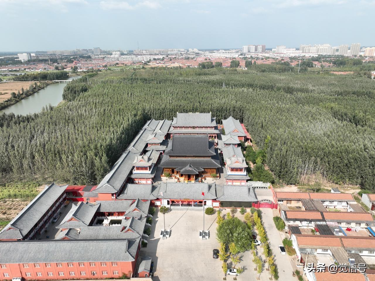 美丽寺院河北沧州泊莲禅寺