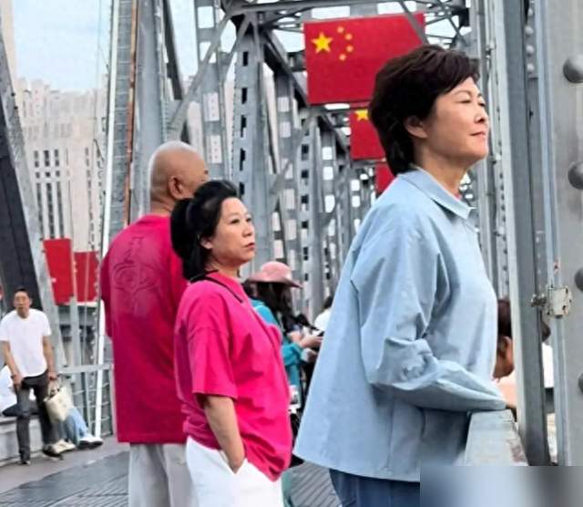敬一丹：白发勋章时代的从容离世