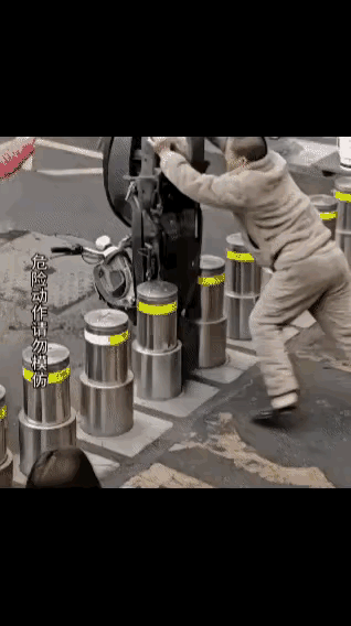 网友：这个真的没有必要。
这路是一定要过吗？