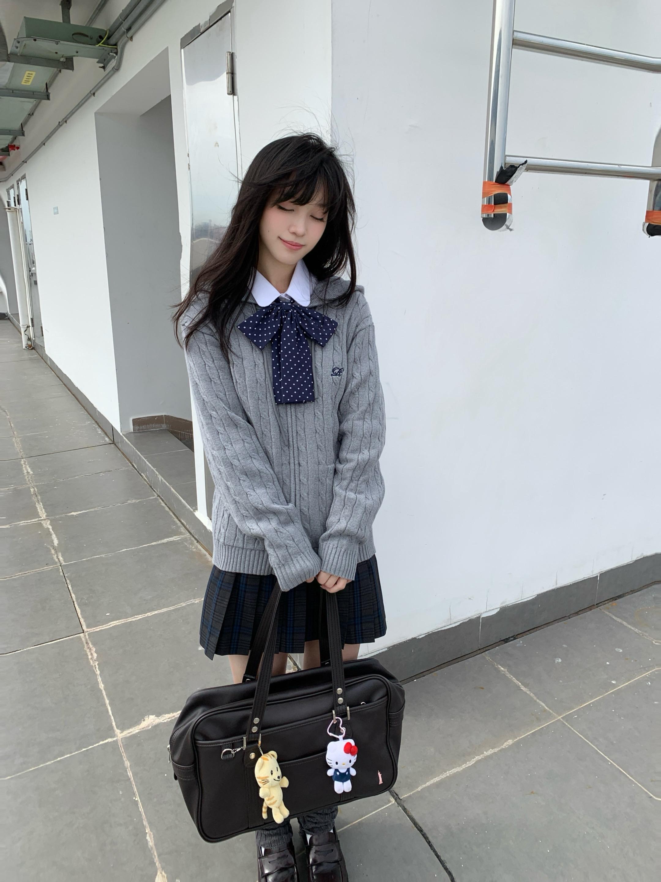 能不能借着天冷的理由 再靠近你一些