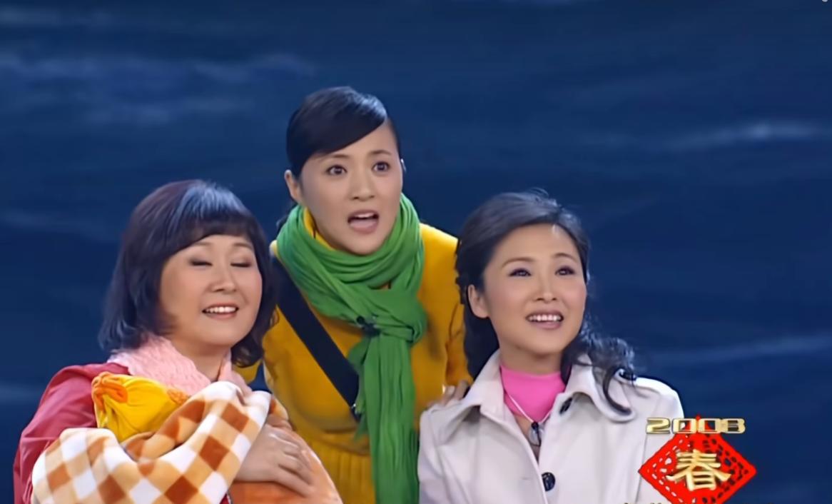 某个偶像古装剧，把一批以前的古装带火了，现在简中自媒体都是姜维、项羽的视频。
很