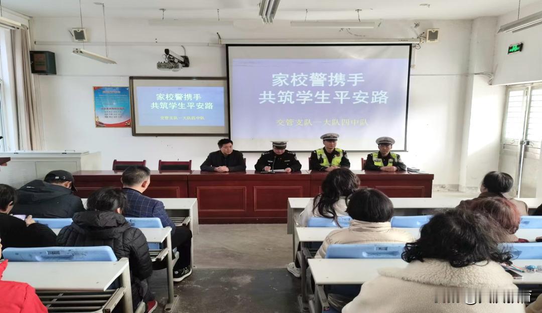 汉中市一厂学校在2025年认真落实立德树人根本任务，进一步改善办学条件，优化育人