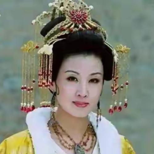 荣国夫人：父为隋朝宰相，女为武周皇帝，44岁嫁人91岁高寿而终
 
这个在隋唐之