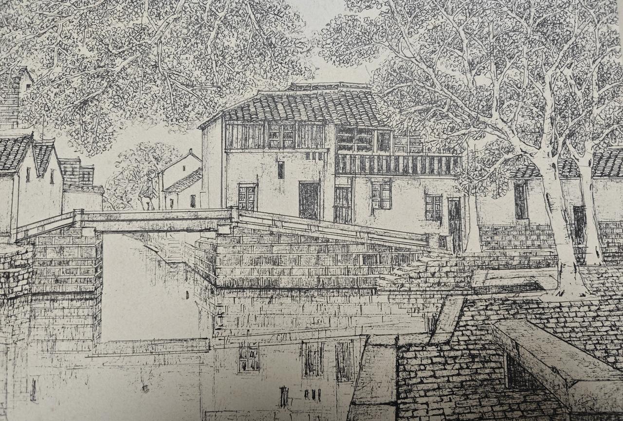大约20年前画的一幅画，纸张已经泛黄，倒反而多了一些江南古镇的味道。这是用极细的