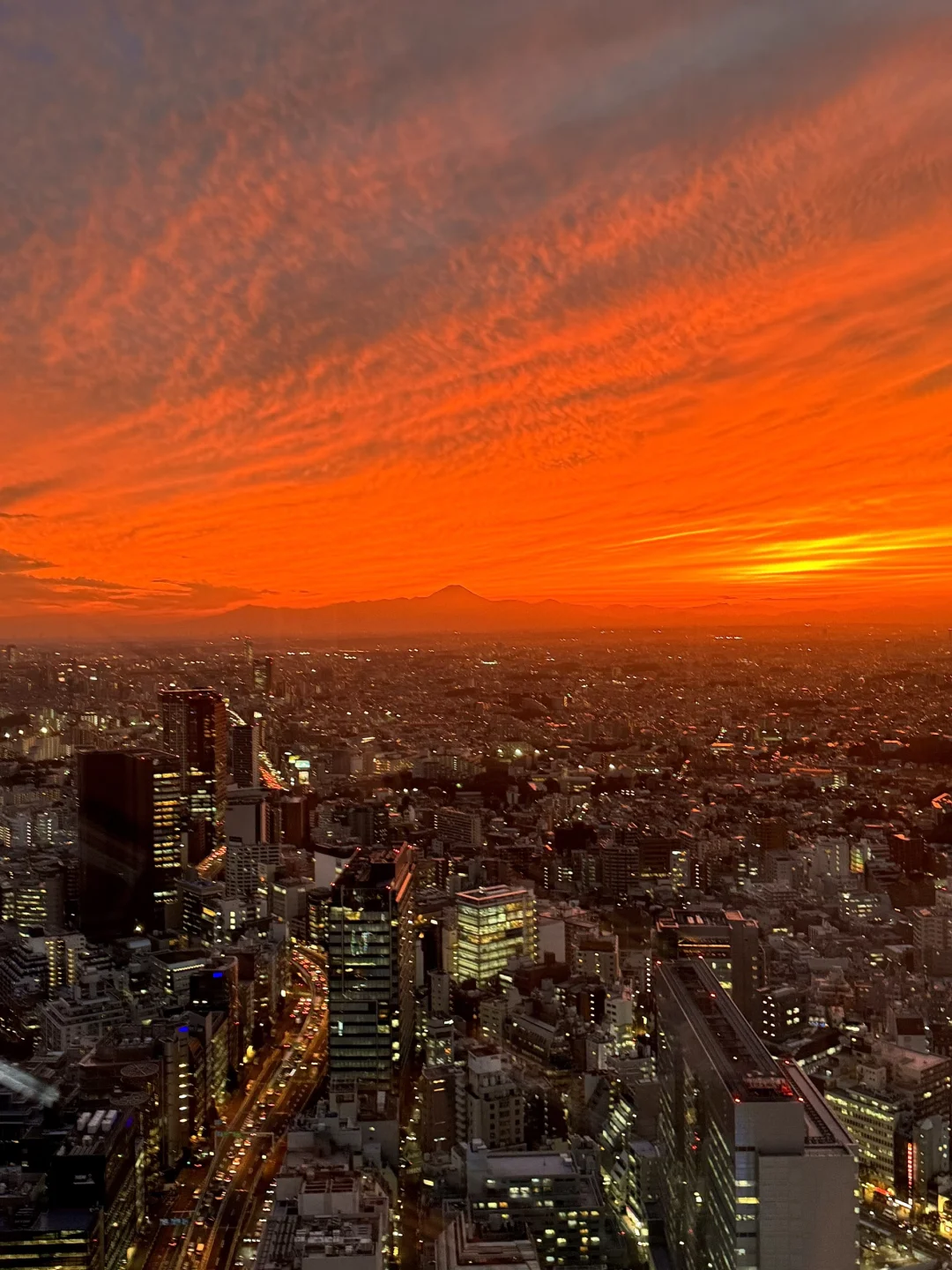 10.8日！涩谷sky今日的晚霞鲨疯了！！！🌄