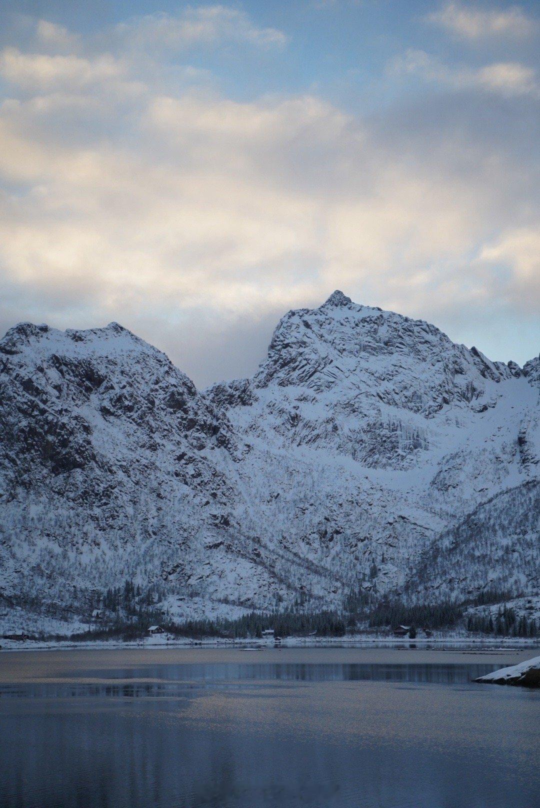 SEVENJIAPHOTOGRAPHY吃饭吃到一半突然有极光！！！LuckySE