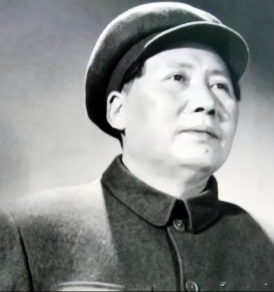 1958年，毛主席下令炮击金门，不小心炸死两个美国顾问，美国得知后率大军压境，指