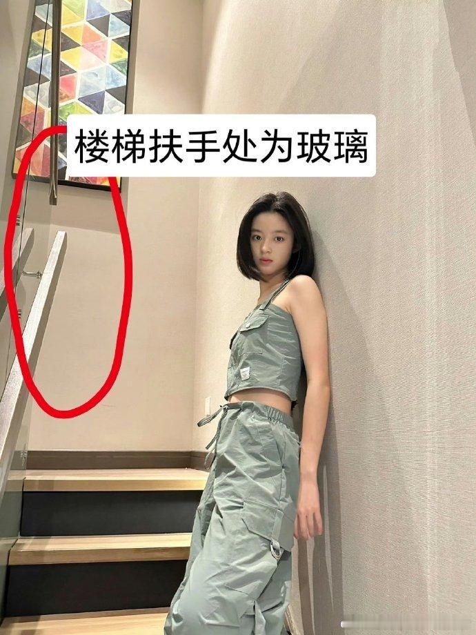 黄杨钿甜房间是酒店房间黄杨钿甜房间是酒店套房 翻车现场！黄杨钿甜所谓