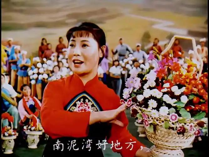 查了一下97岁郭兰英遗产，
不查不知道，
一查才明白，郭兰英老师，是真正的德艺双
