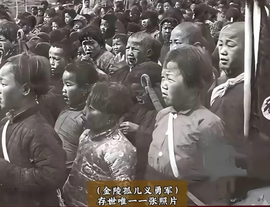 不知道大家看到这样一张照片！
会作何感想！
我无法想象！

我们的国家当时是一种