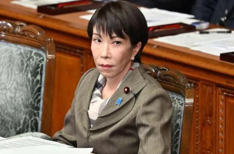 这回是真扛不住了！整整 8000 多家日本企业，集体向中国递上请愿书！高市早苗自