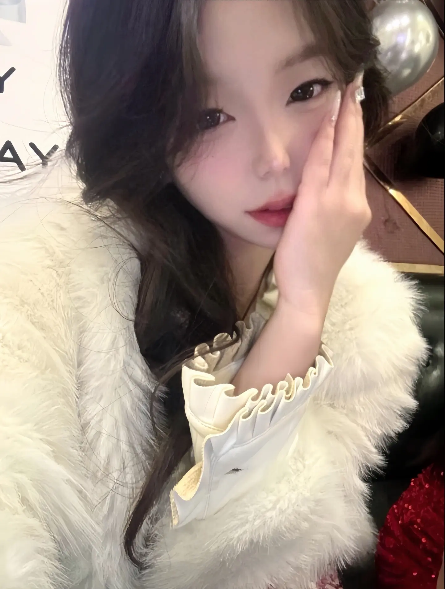 性确实不值一提 我想跟你一起看月亮 讨论月亮与六便士 聊聊小王子和星星...