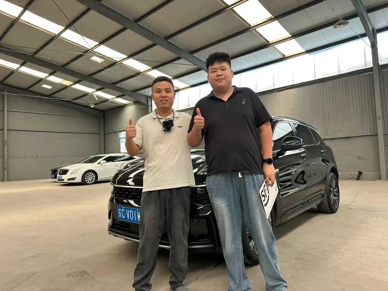 给滨州兄弟淘的21款2.0T型pro领克01，交车[玫瑰]
用心淘好车，唯信任不