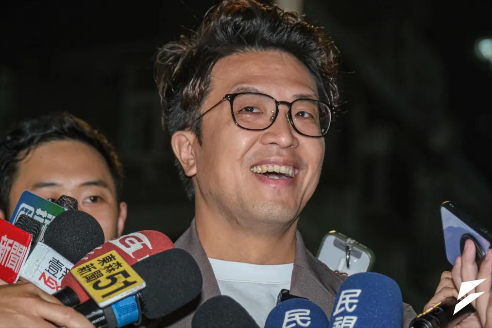 沈伯洋谎话连篇，为何还能掀起所谓 “洋流”？

一个人今天说东明天改口说西，换在