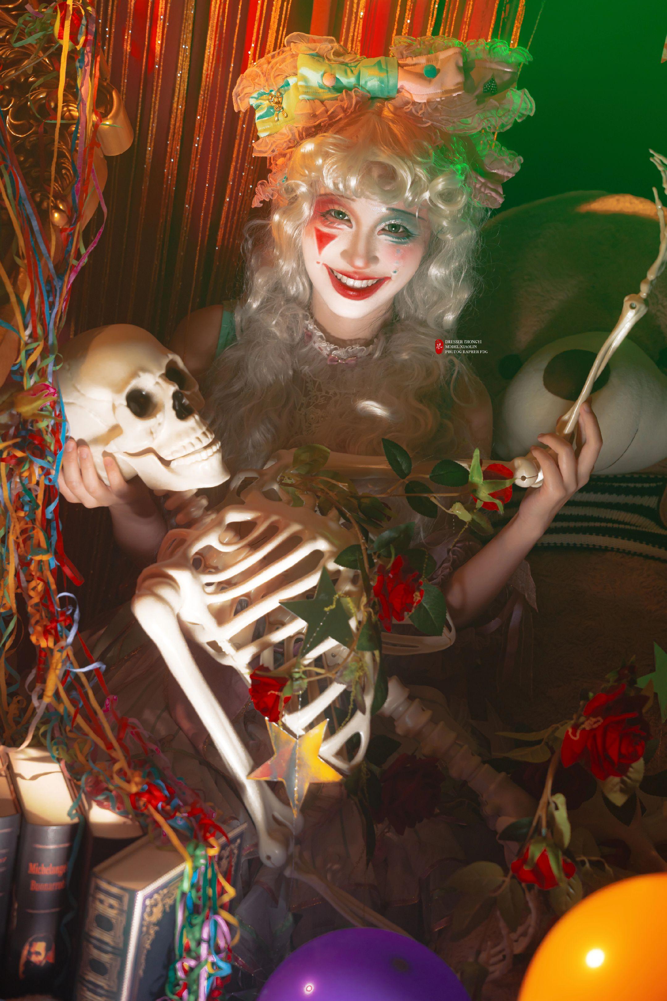 马戏团：放纵压力，纵情此刻。