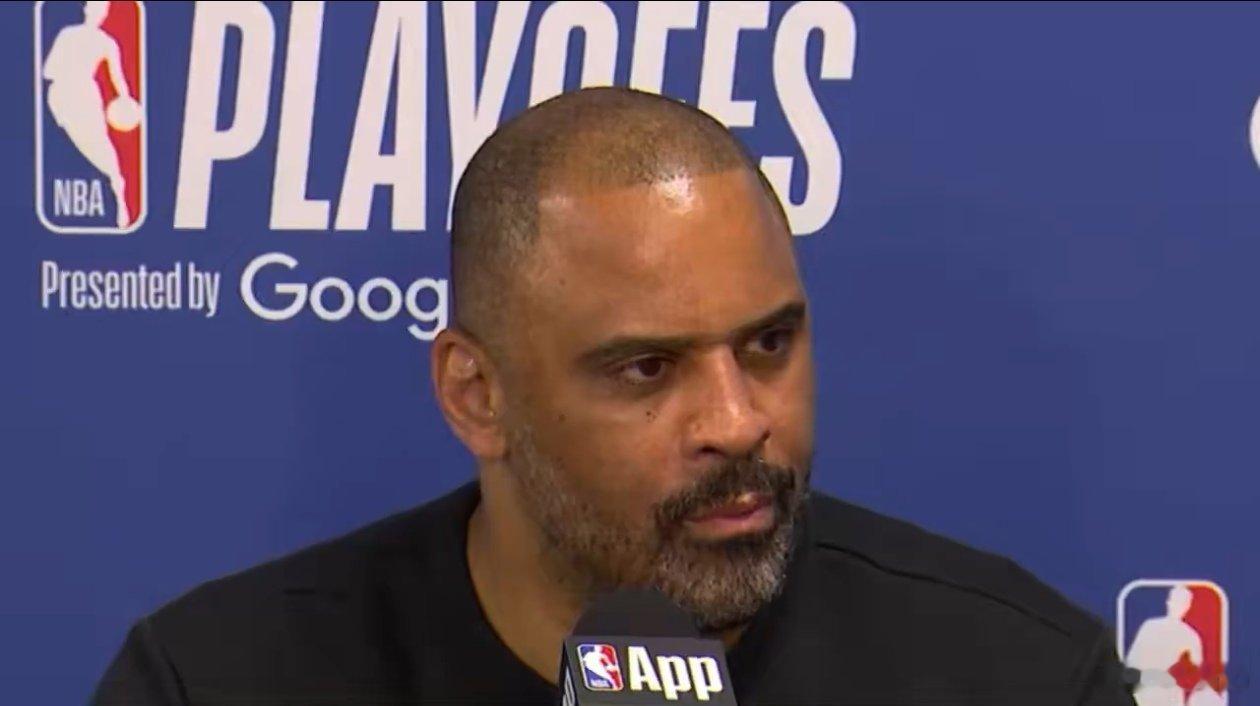 赛后当被问及球队挣扎的进攻表现、而谢泼德只打了10分钟，以及是否考虑在比赛末段让