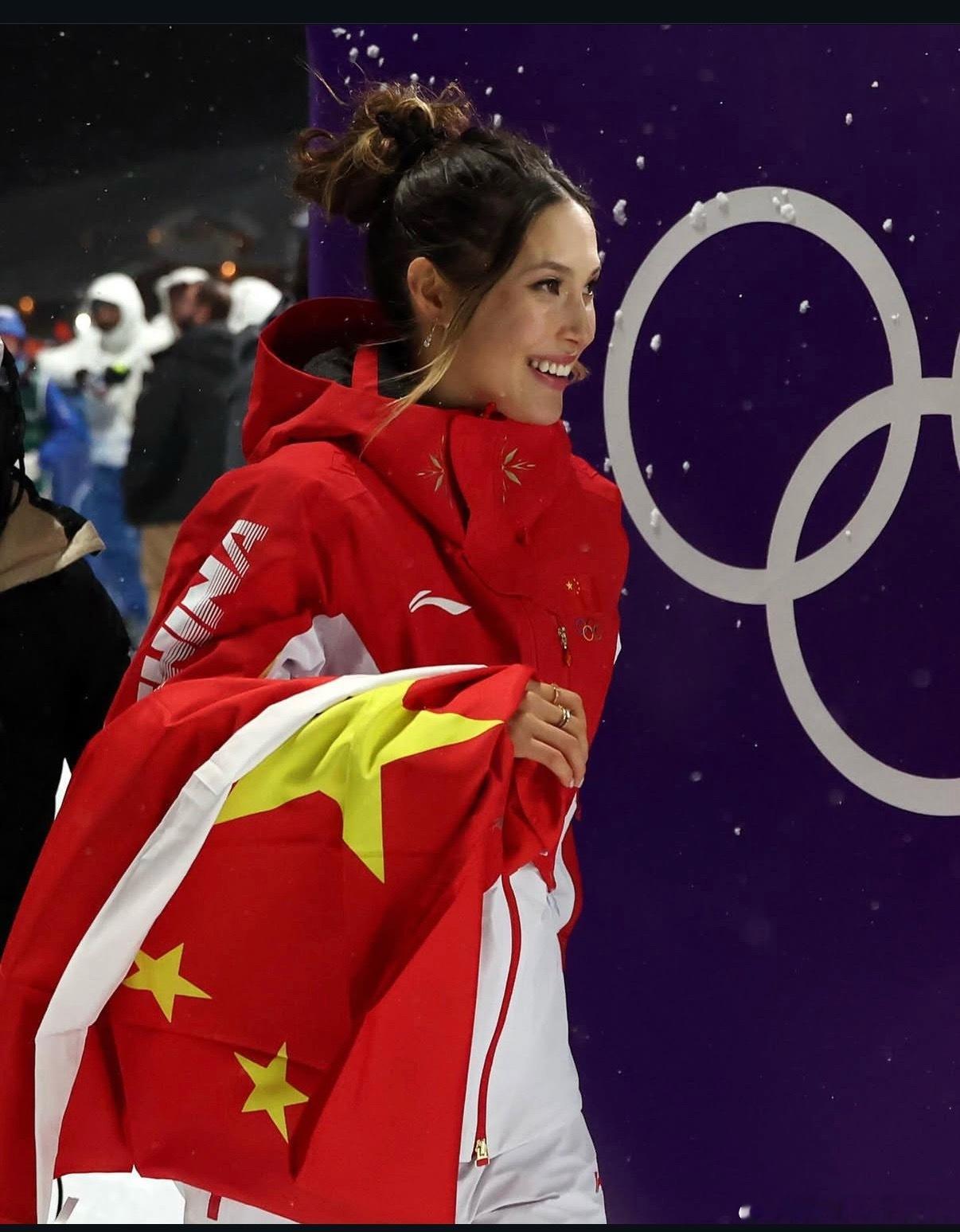 喜获奥运大跳台银牌！创造了自由式滑雪奥运奖牌记录🤍 新年快乐，祝大家马年大吉?