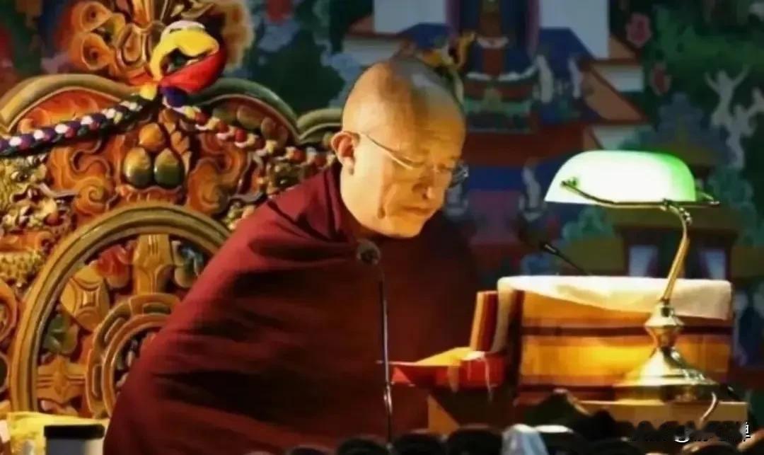 宗萨仁波切说：“人真的要学会慢慢放过自己，不要去纠结那些已经发生的事和烂掉的关系