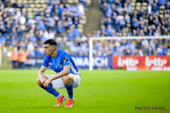 据利时独立记者Sacha Tavolieri的独家报道，效力于比利时球队亨克的摩