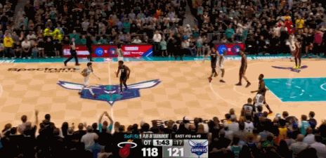 这个球太帅了
单论精彩程度布里奇斯这个球就是今天的五佳球之首了！
这个精彩进球发