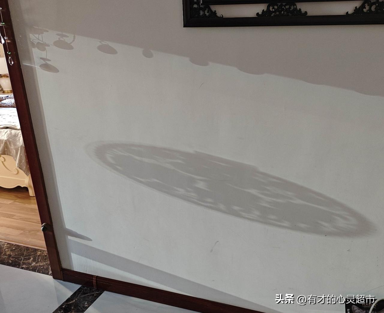 什么叫烂人？烂人就是只要你一接触他，要么损失钱，要么损失东西，要么损失心情。
 