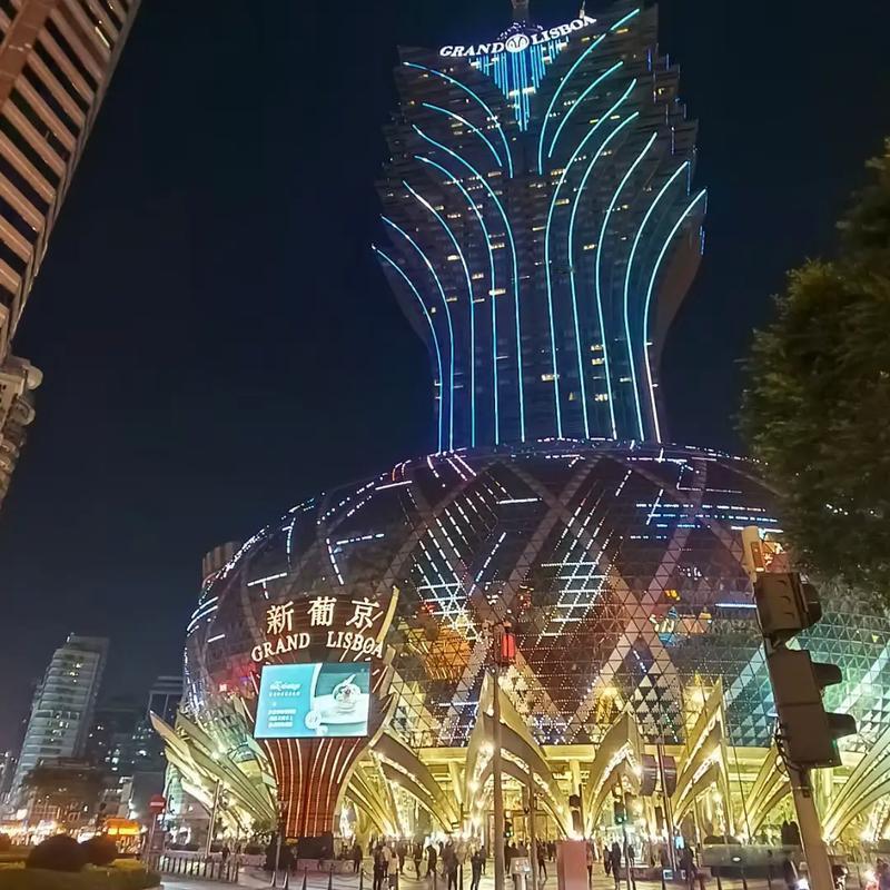 如果你很缺钱，如果你特别的想赚钱，如果你满脑子都是钱，建议你去奧门打工。

 