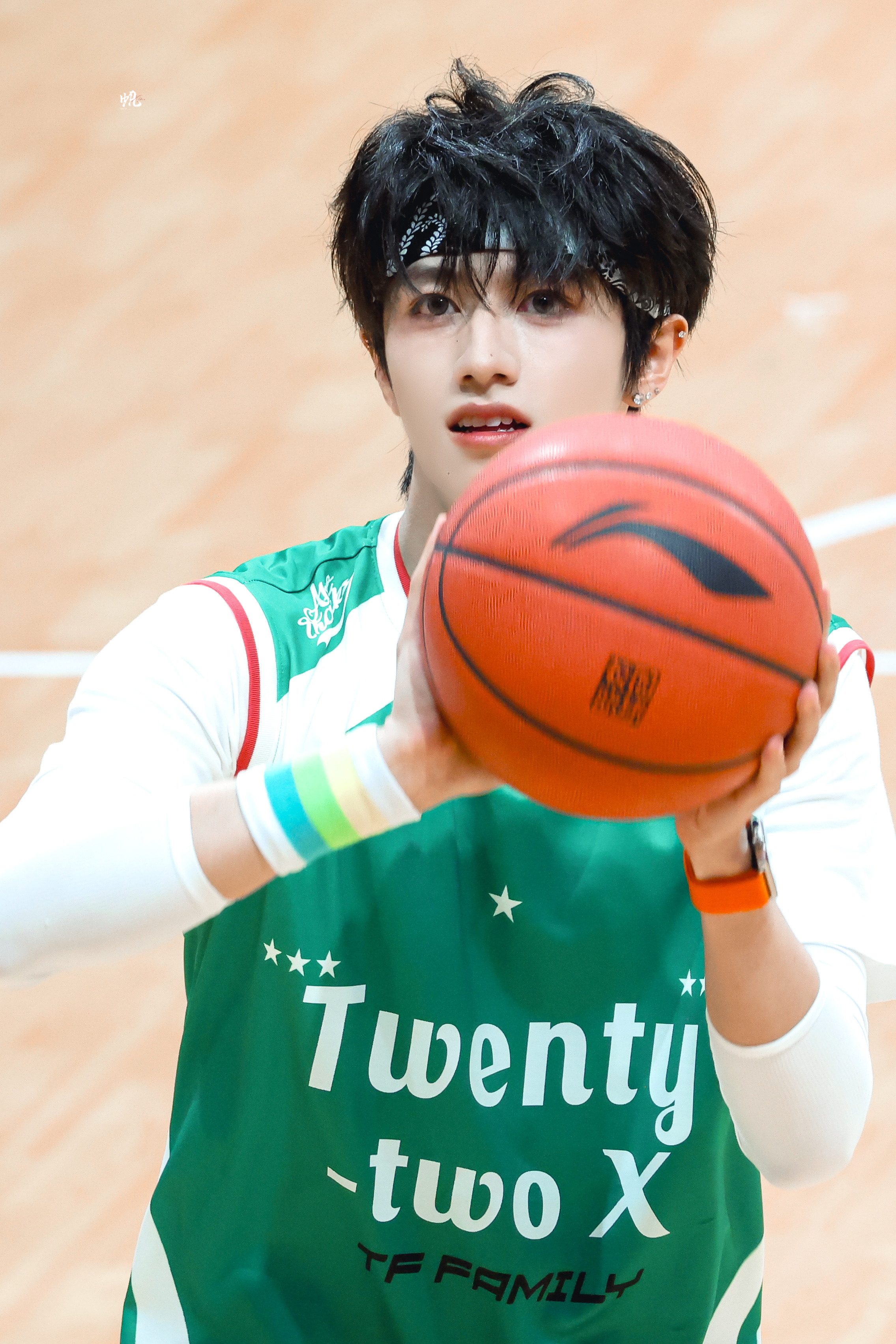 (📸) 亮晶晶～·TF家族运动会 ·今日星拍放送 ·朱志鑫