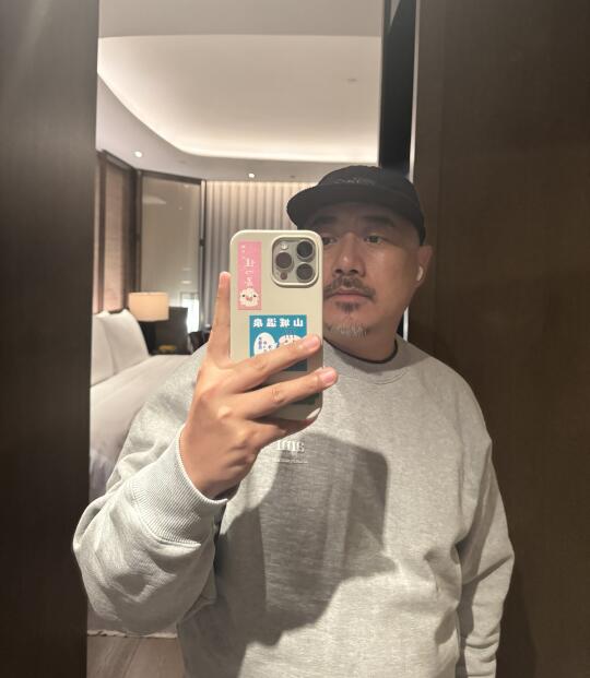 广州瑰丽江景大床房