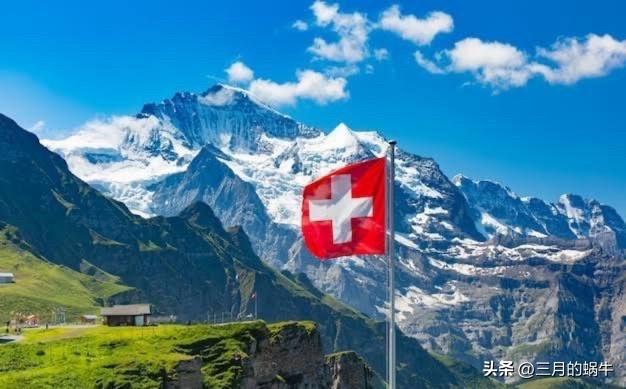 瑞士拒绝美军机飞越领空。消息显示，14日，瑞士联邦委员会拒绝了美军机飞越领空的申