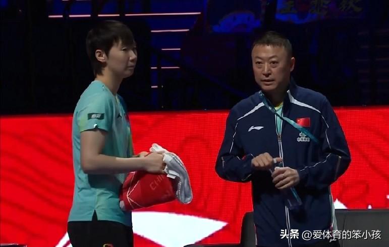 澳门乒乓世界杯的赛场上傍晚时段迎来一场一号球台的焦点战，那就是国乒主力球员王曼昱