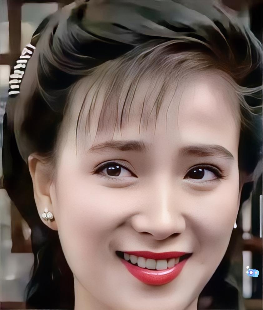 何晴把公司和北京四合院全转给刚从中戏毕业的儿子许何，自己因为生病连毕业典礼都没去