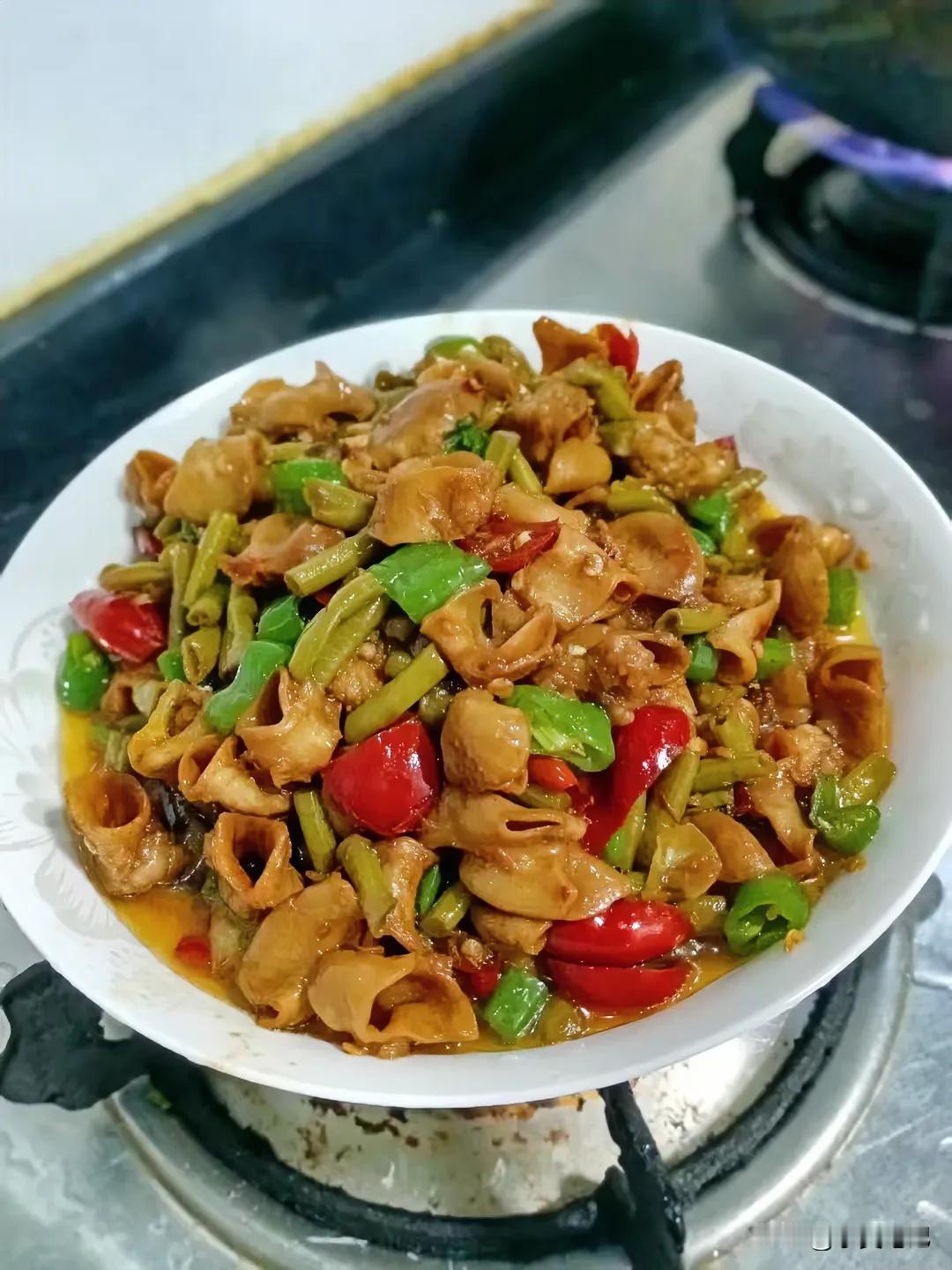 #每日三餐打卡#
炎炎夏日，依旧是由吃来慰藉灵魂！