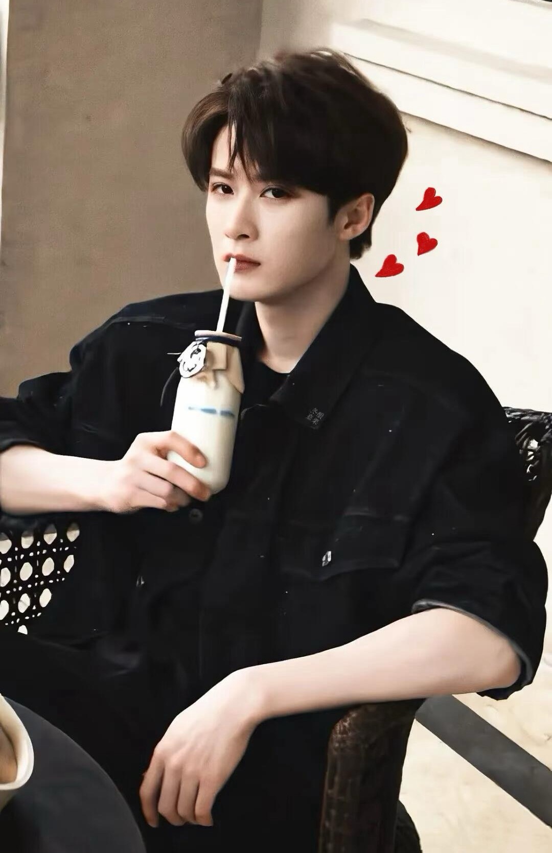 檀健次告黑进展好像动了，又好像没动希望工作室能积极维权，保护好艺人形象❗️ 