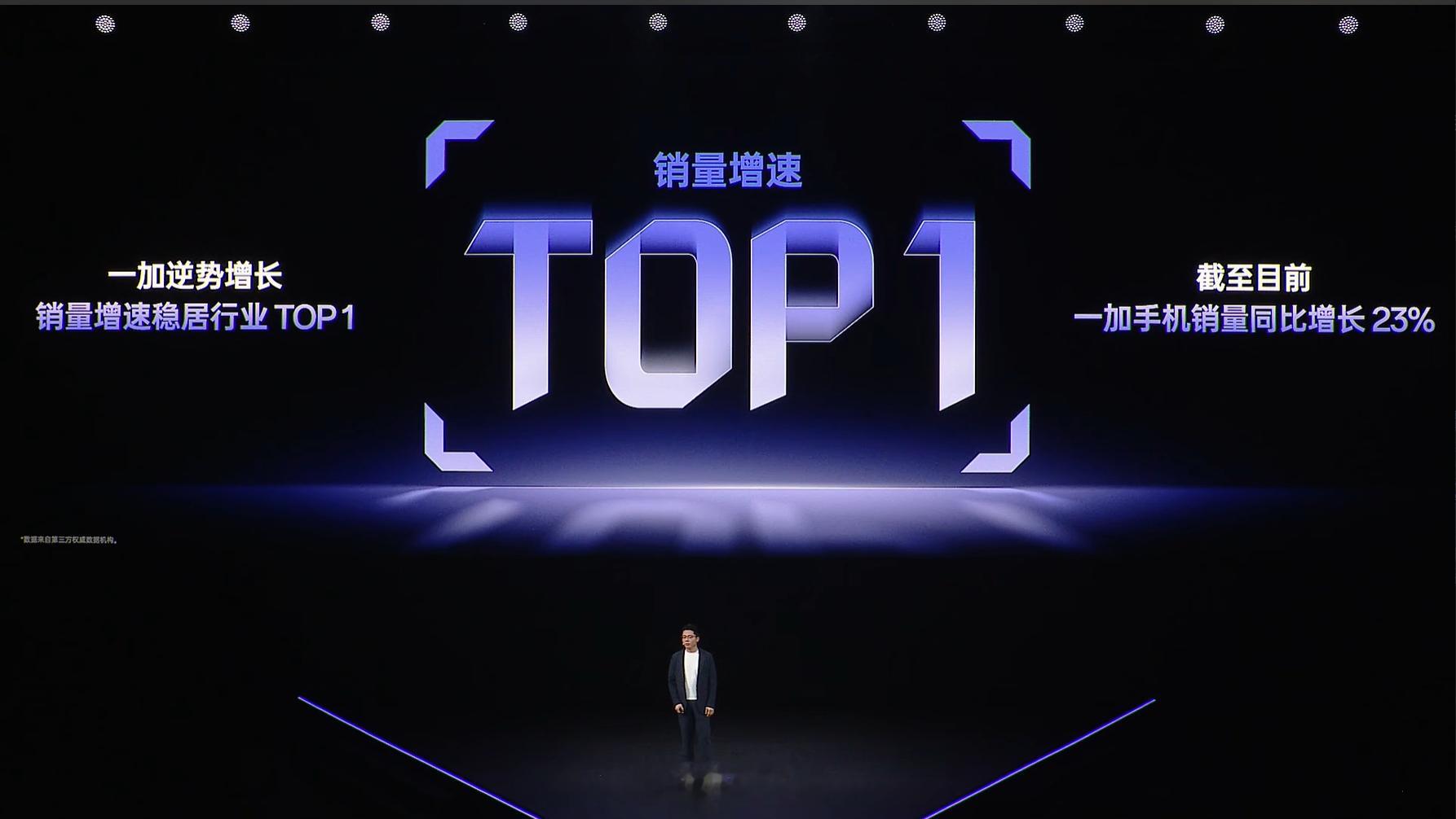 产品力够硬才能支撑得起逆势增长，尤其是现在消费者越来越精明，销量不是光靠品牌营销