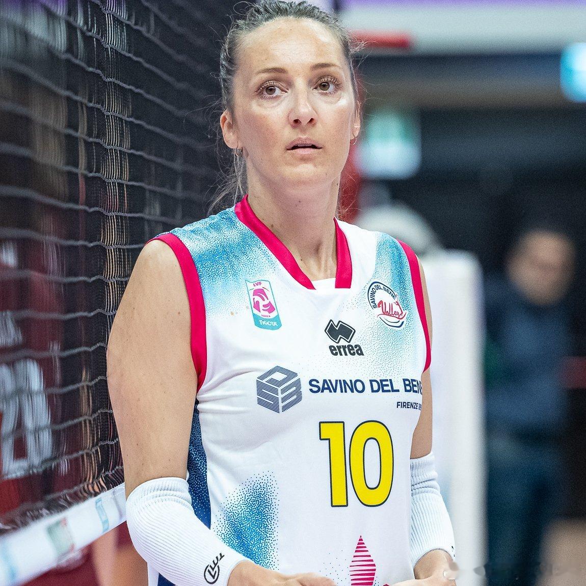 📣转会动态：塞尔维亚🇷🇸女排二传奥杰年诺维奇与🇮🇹斯堪迪奇续约 女排[