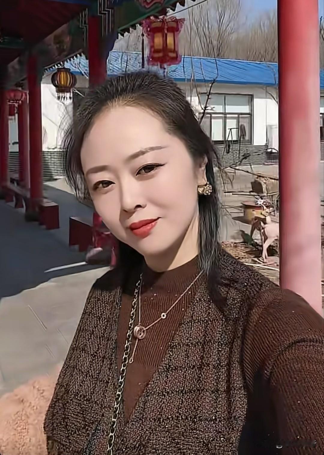 分享自己的随笔这是我的母亲，但是我们的年龄一样大，你们知道为什么吗？