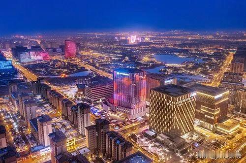 7年前，我国豪掷5100亿元，启动了雄安新区的宏伟建设计划，这座新城占地面积堪比