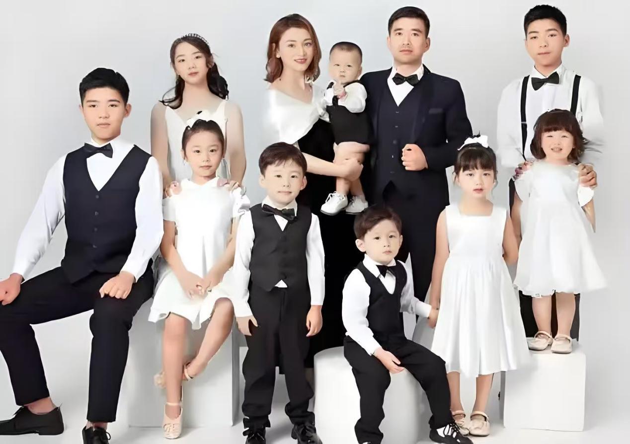 “老公基因太好了，我要生12个孩子！”一位已经生了9个孩子的妈妈，对外宣称要集齐