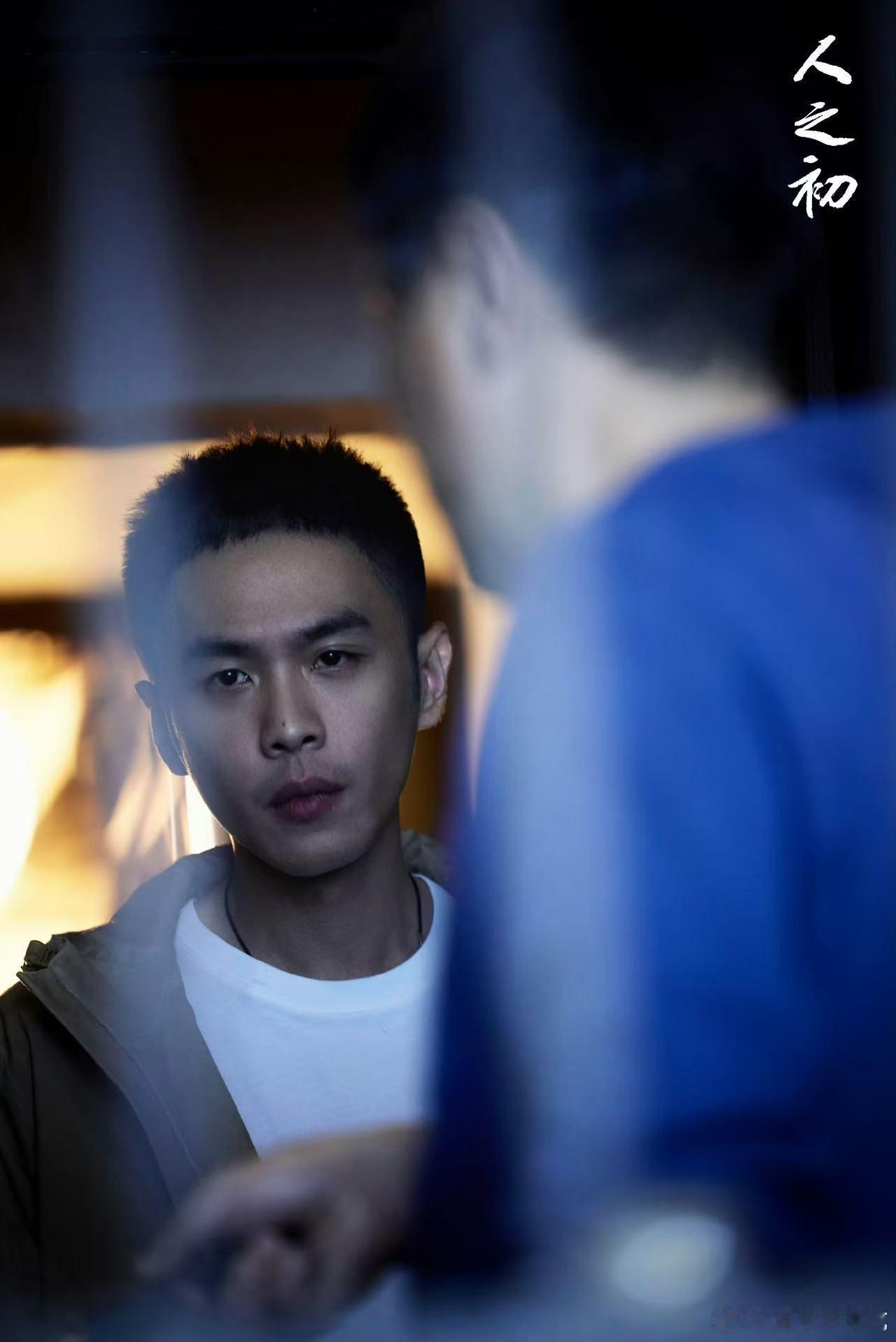 张若昀寸头 谁懂张若昀寸头的杀伤力！《人之初》里这个寸头造型也太帅了吧干净利落，
