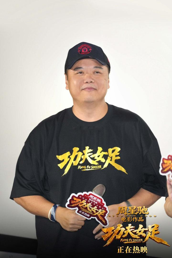 这一次真正看懂了周星驰 周星驰换了一种方式继续讲故事，从前他在镜头前演现在他在镜
