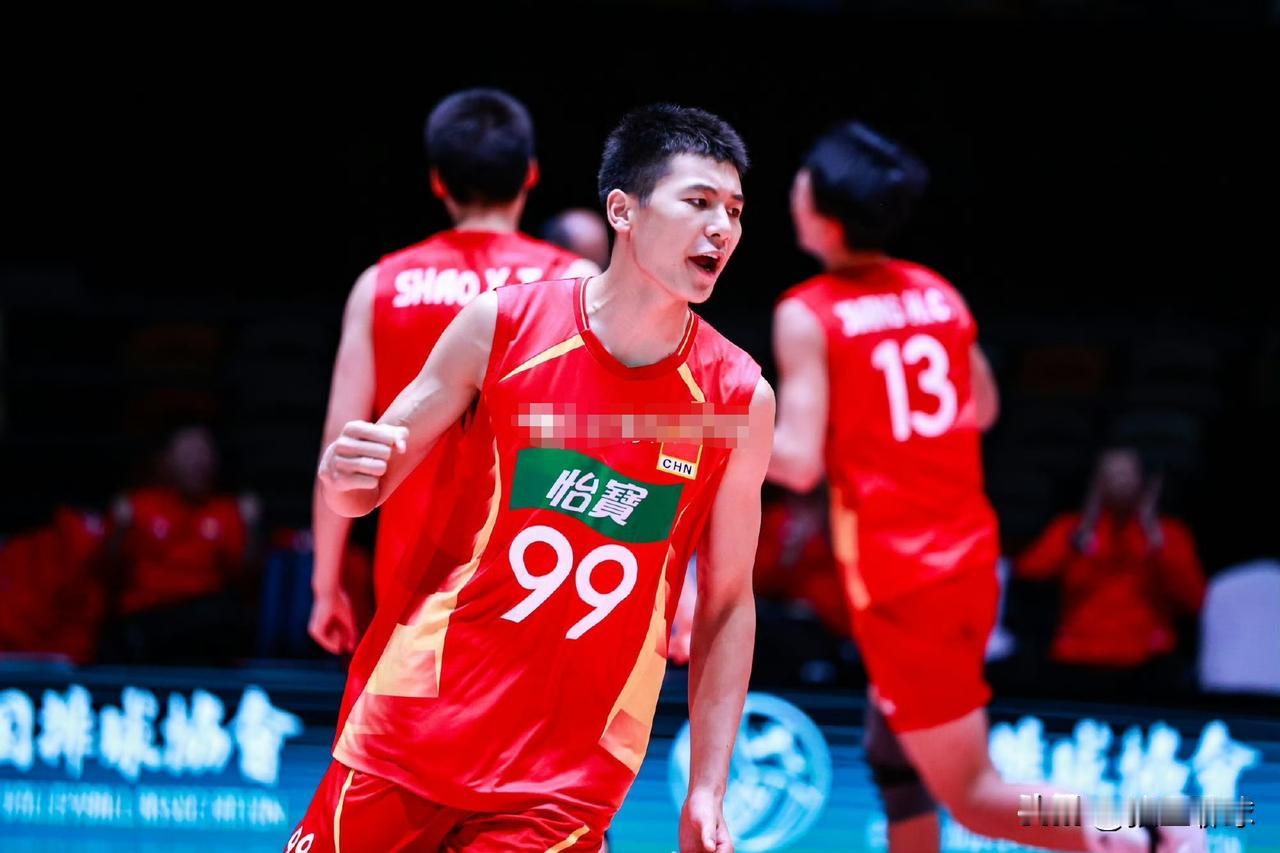 【中国U18男排不敌伊朗无缘亚锦赛决赛】2026年U18亚洲男排锦标赛半决赛，东